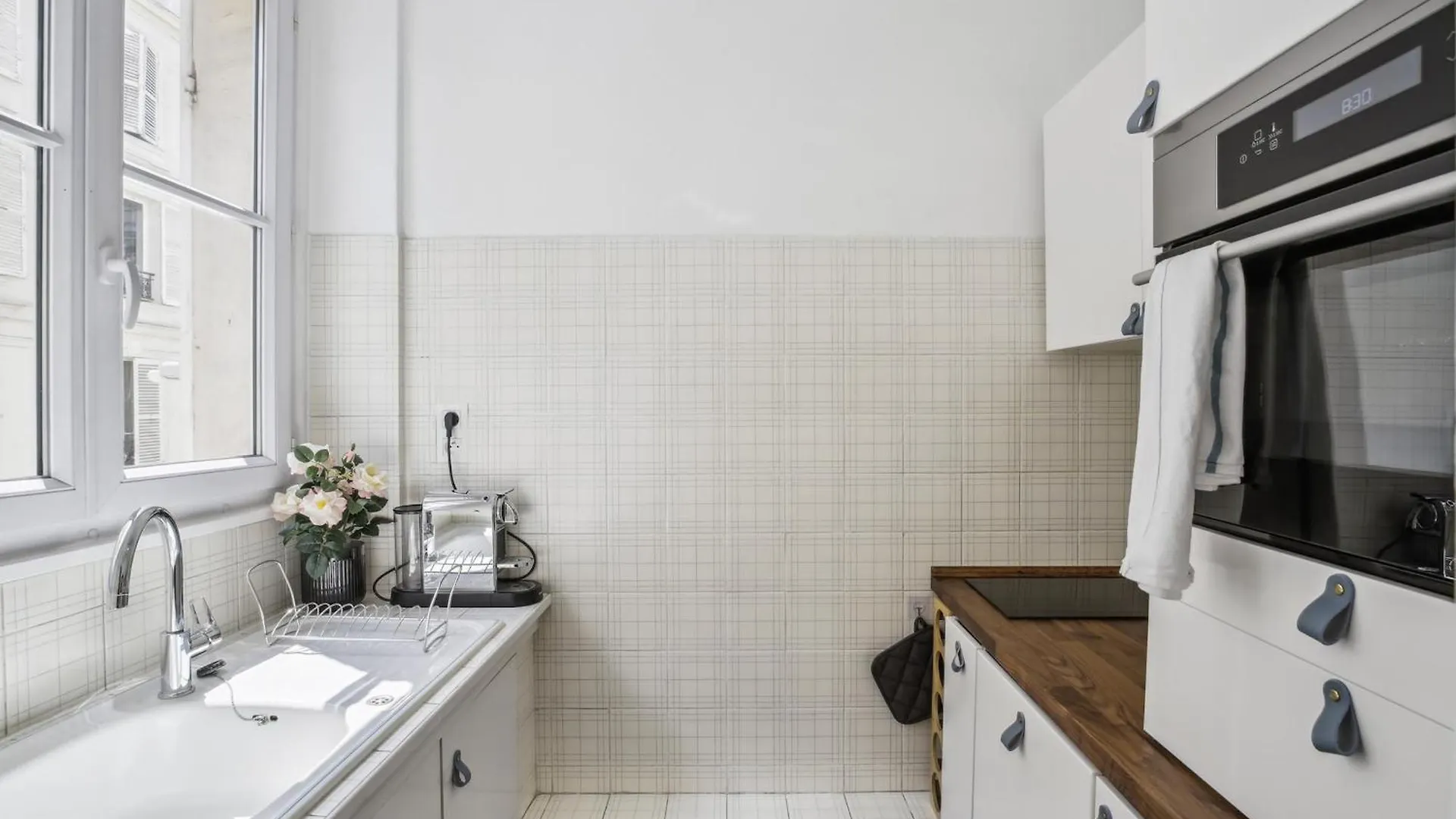 Trocadeo 1br Cozy * Parijs