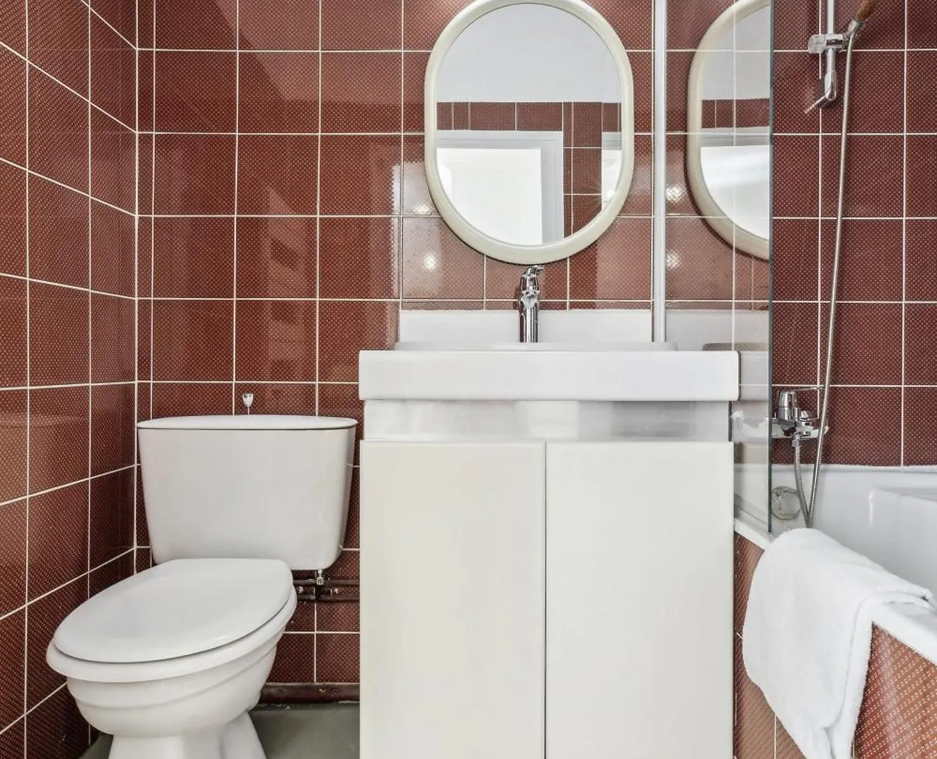 דירה Trocadeo 1br Cozy פריז